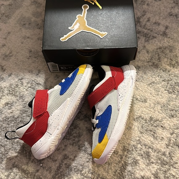 Nike, Air Jordan Cadence, NWT, Size 10, Size 9, Size 8 - Picture 3 of 11